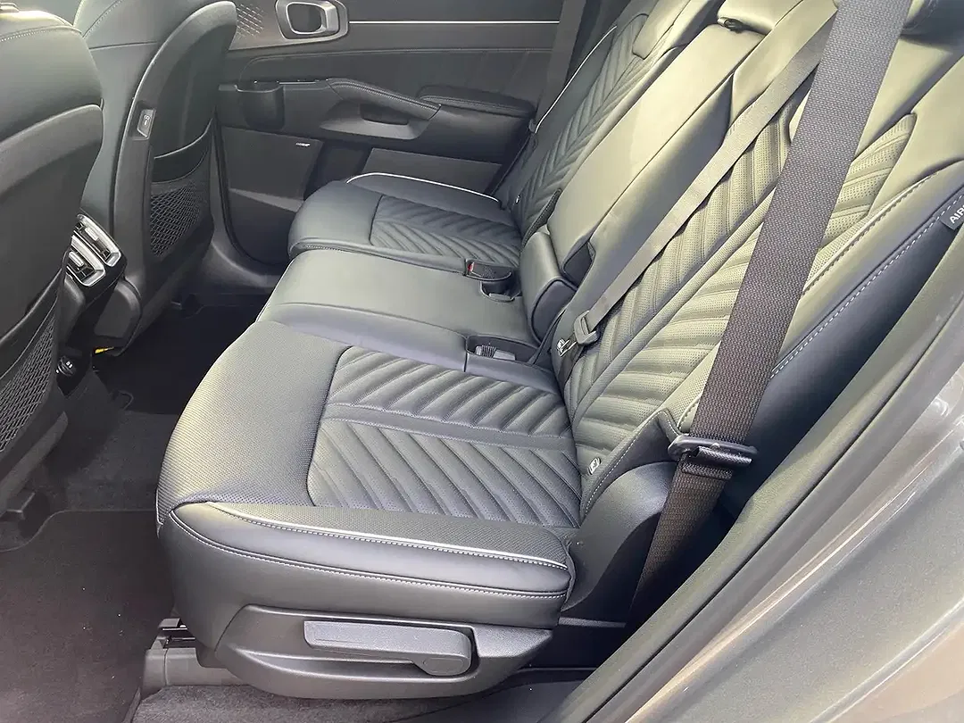 Kia Sorento - Thumbnail 13