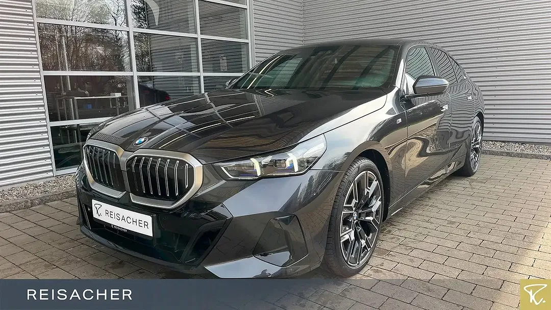 BMW 520 - Thumbnail 1