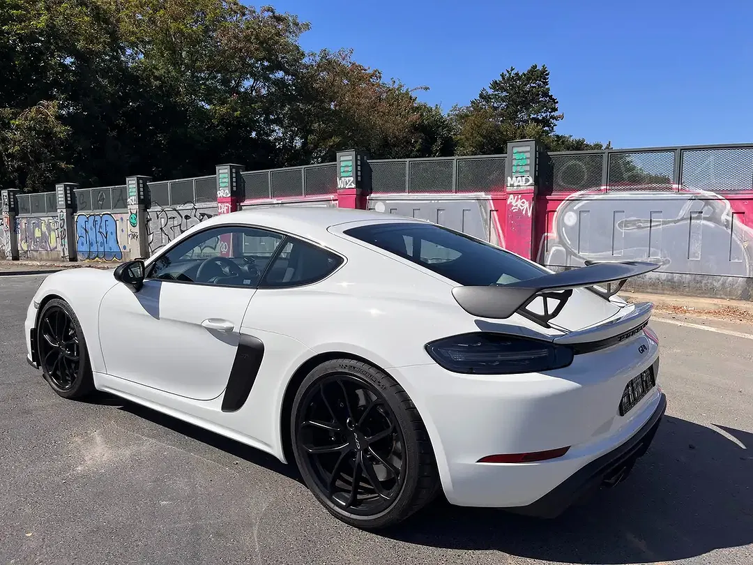 Porsche Cayman 4.0
