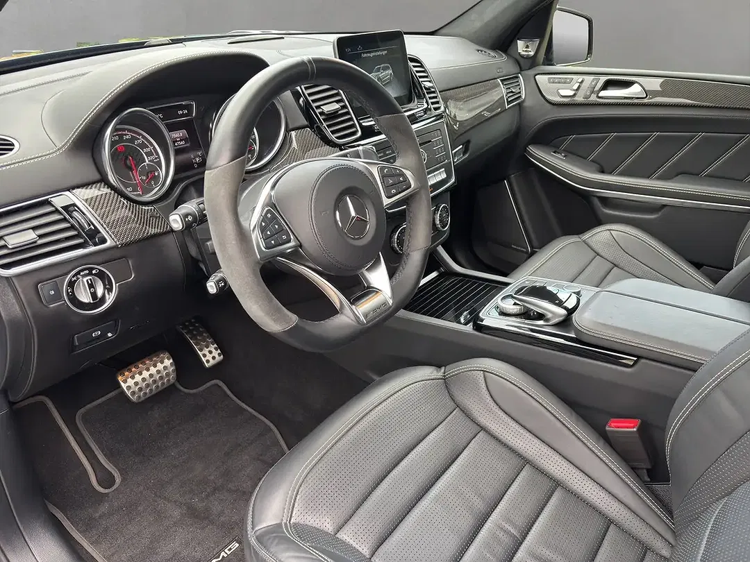 Mercedes-Benz GLS 63 AMG - Thumbnail 10