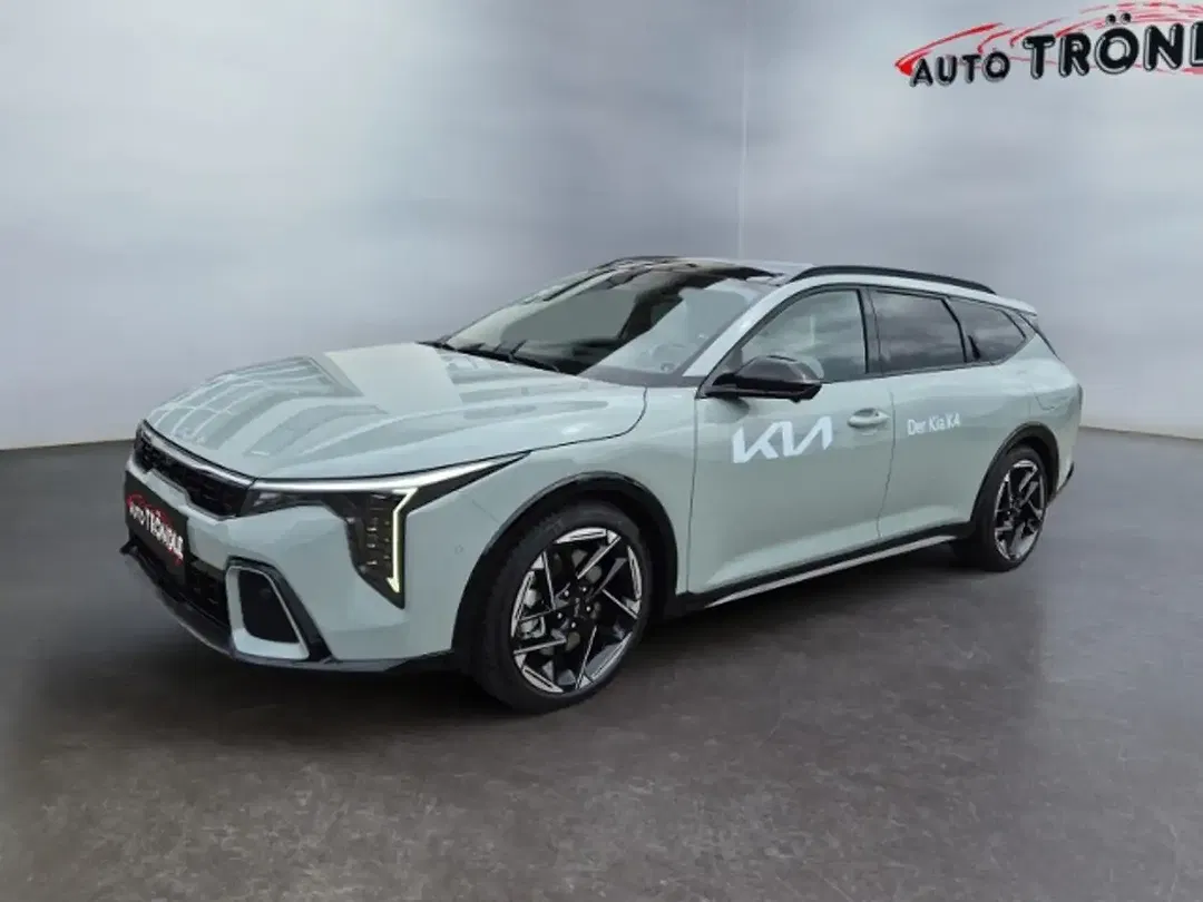 Kia K4 - Thumbnail 1