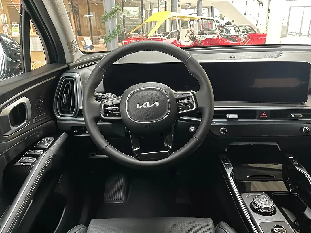 Kia Sorento - Thumbnail 10