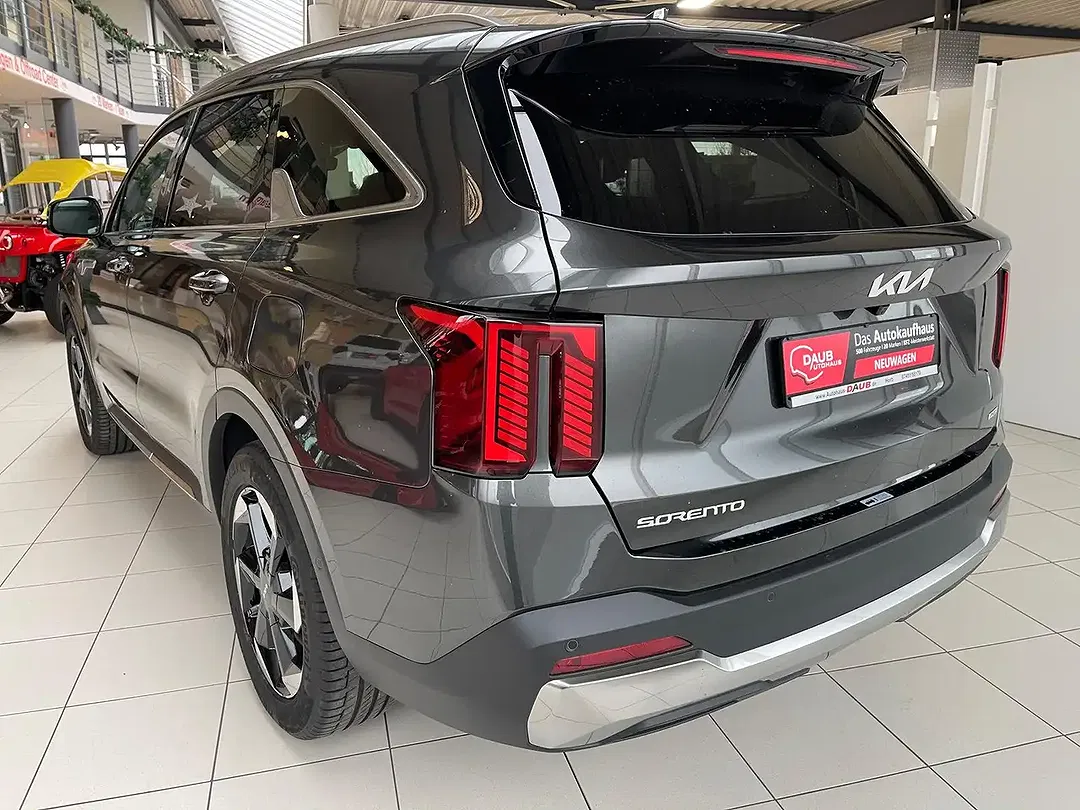 Kia Sorento - Thumbnail 4