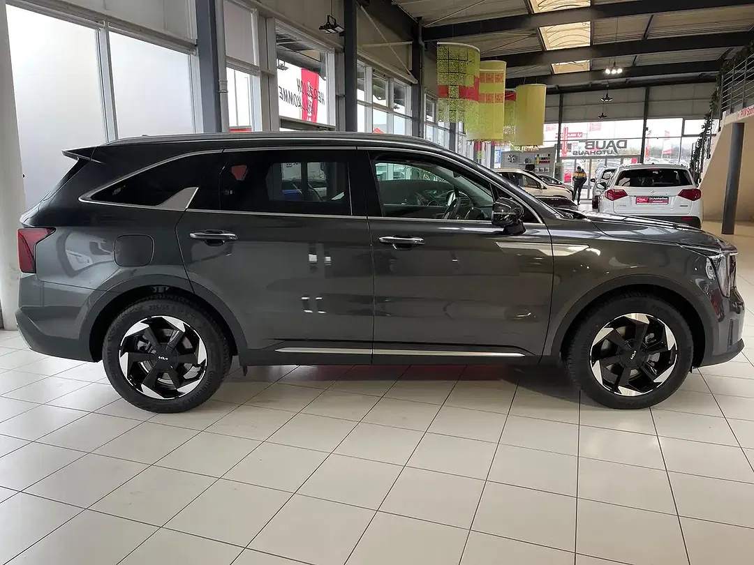 Kia Sorento - Thumbnail 7