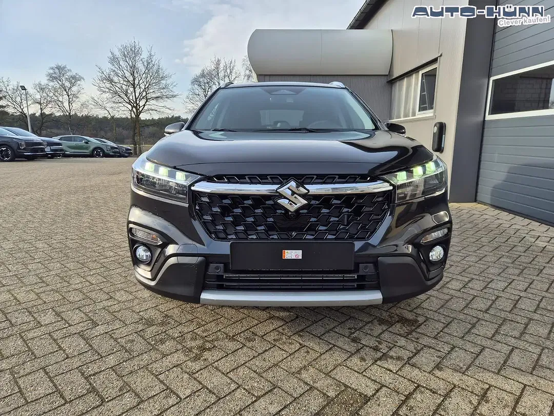 Suzuki S-Cross - Thumbnail 8