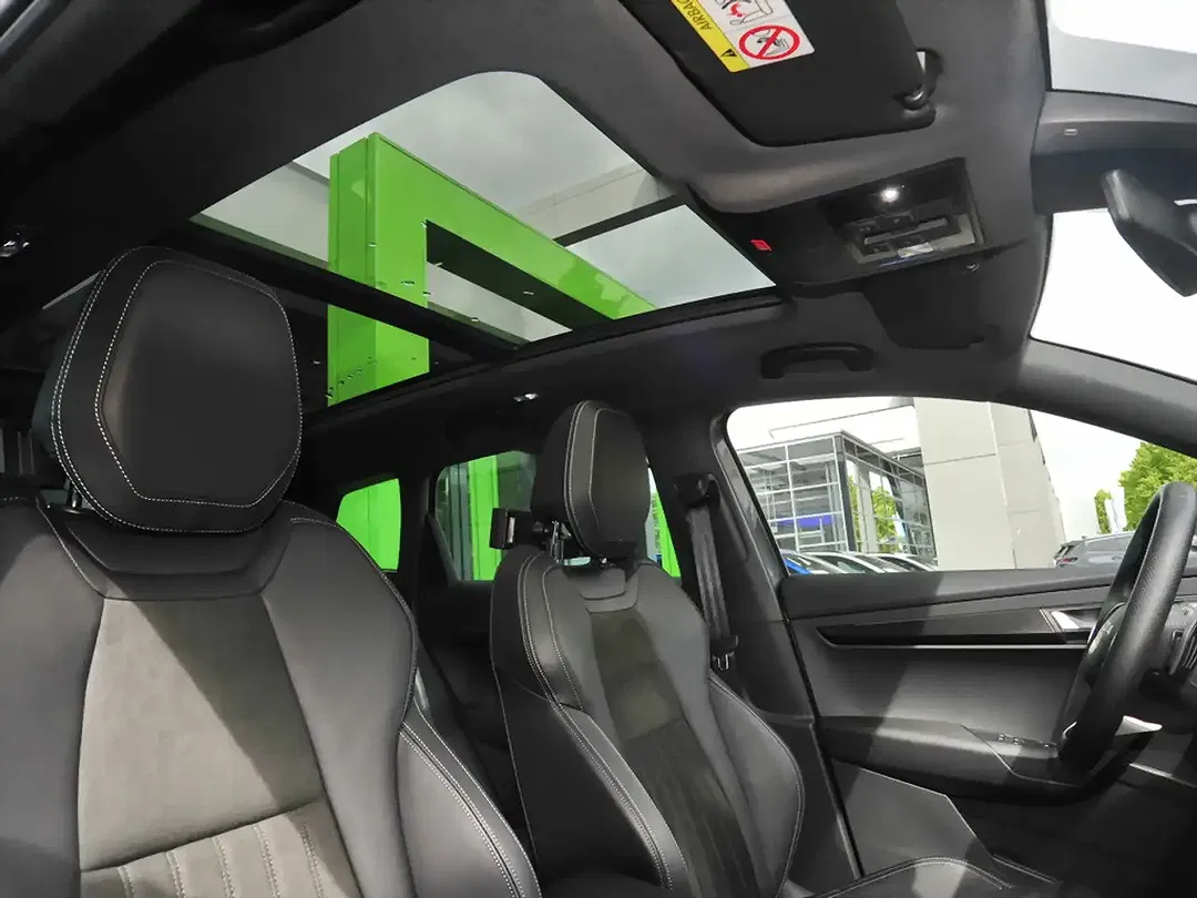 Skoda Karoq - Thumbnail 11