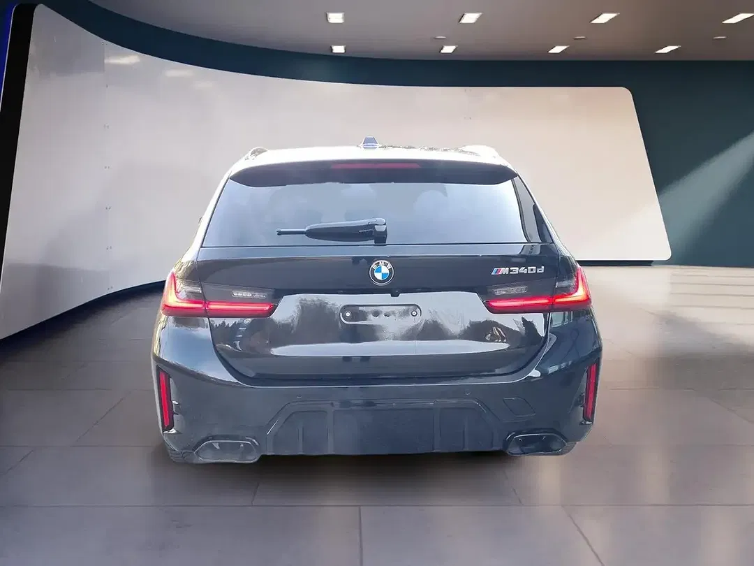 BMW M3 - Thumbnail 5