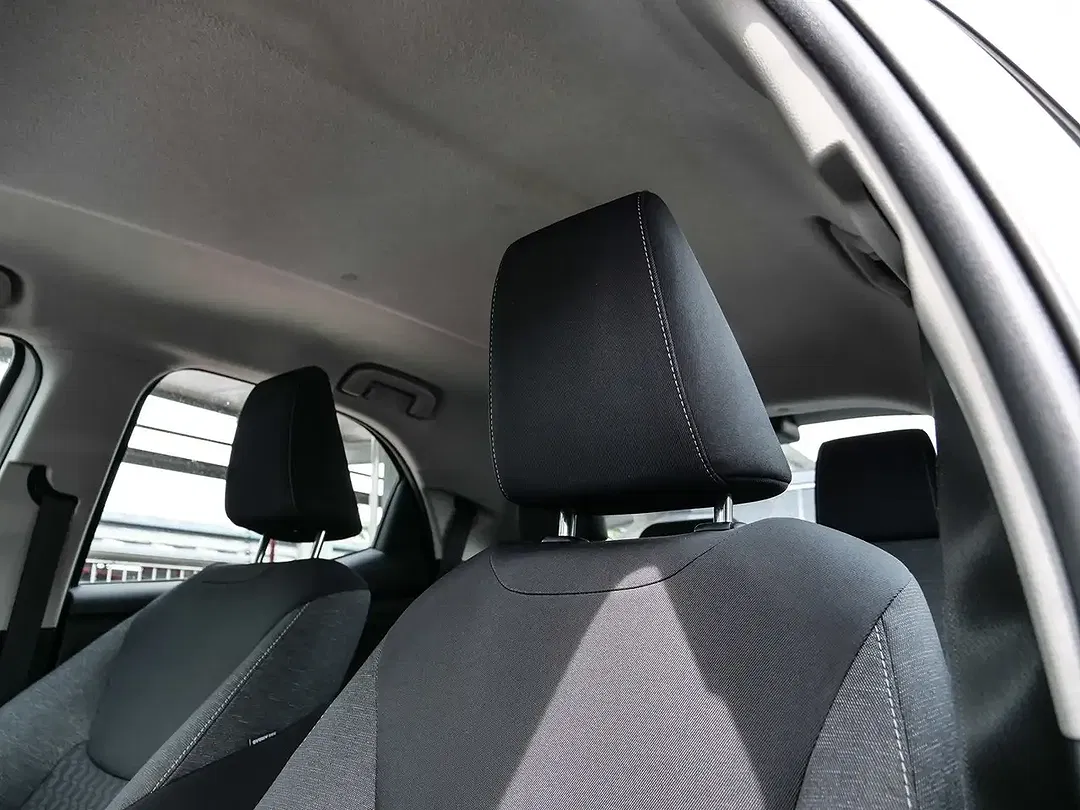 Toyota Yaris - Thumbnail 8