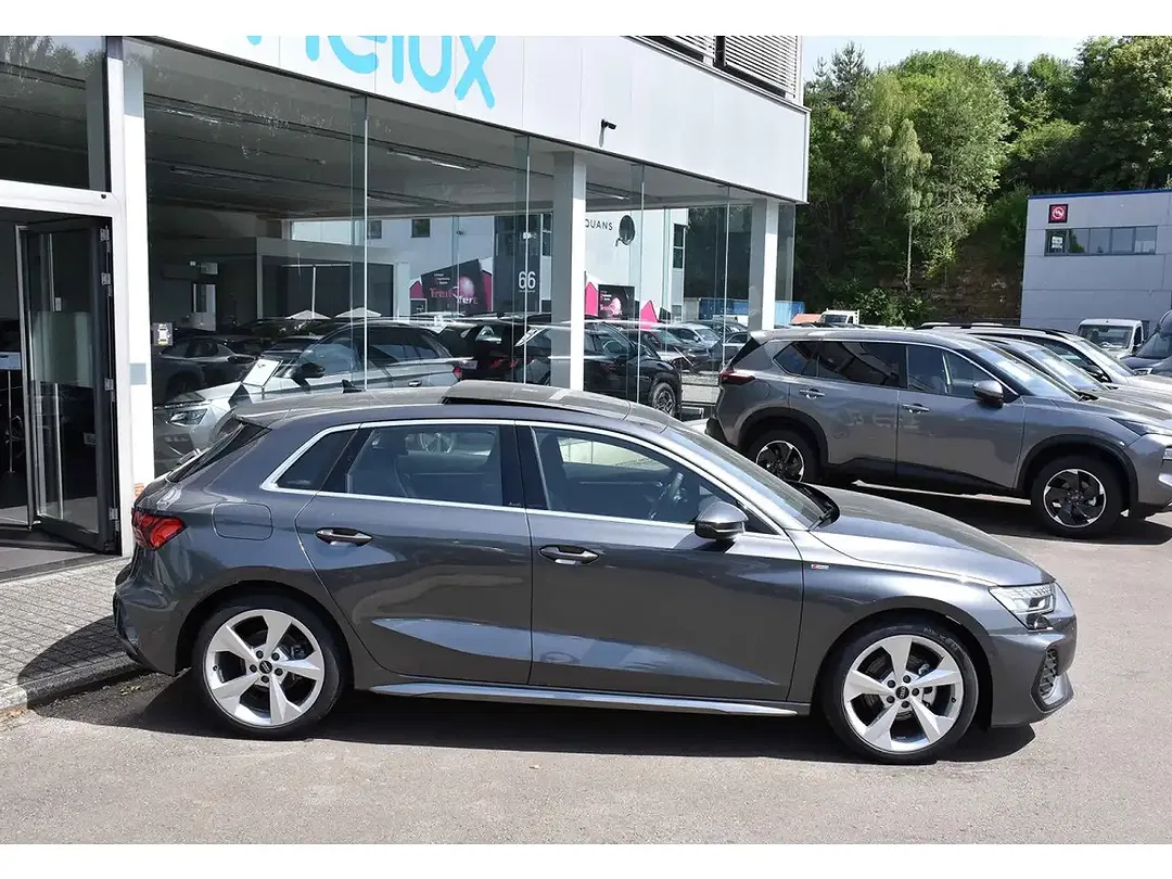 Audi A3 - Thumbnail 3