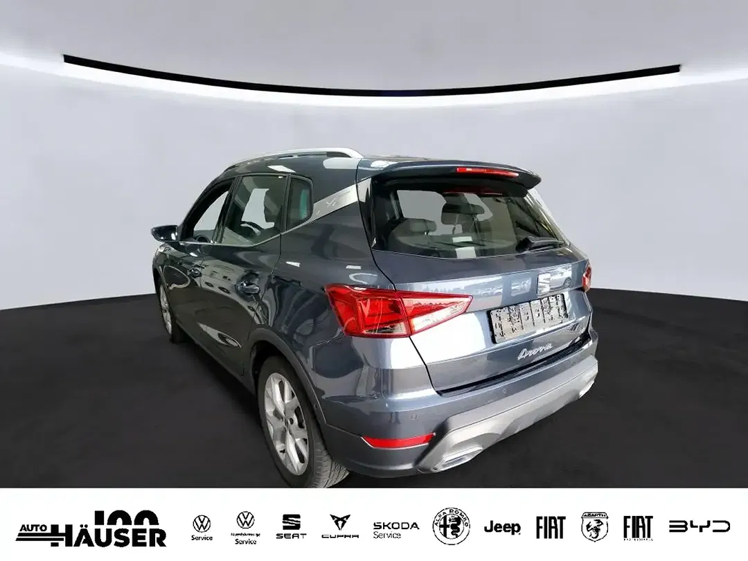 SEAT Arona - Thumbnail 2