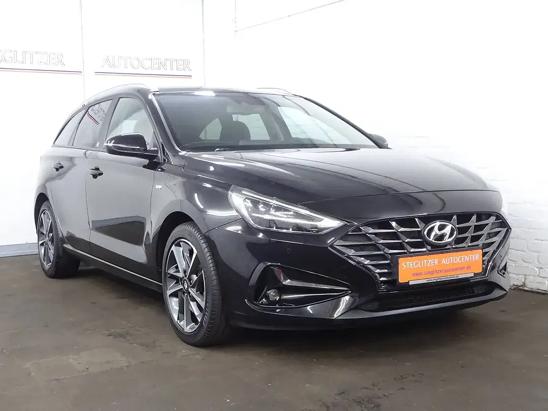 Hyundai i30 - Thumbnail 2