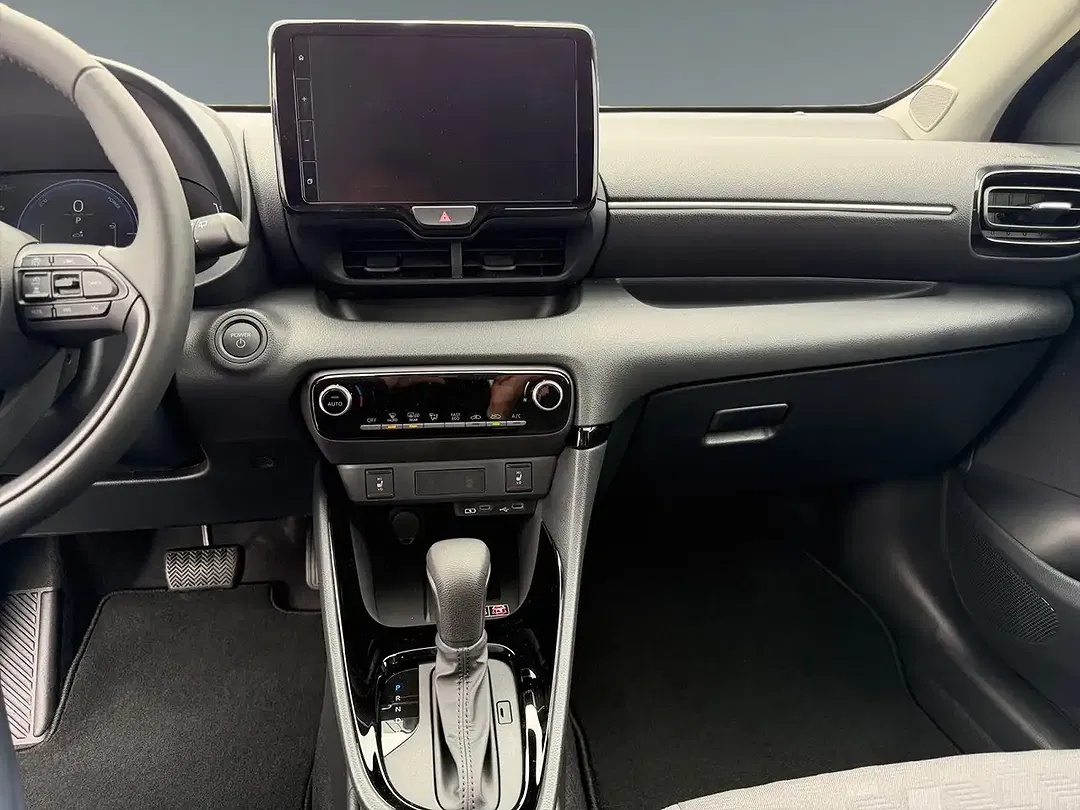 Toyota Yaris - Thumbnail 11