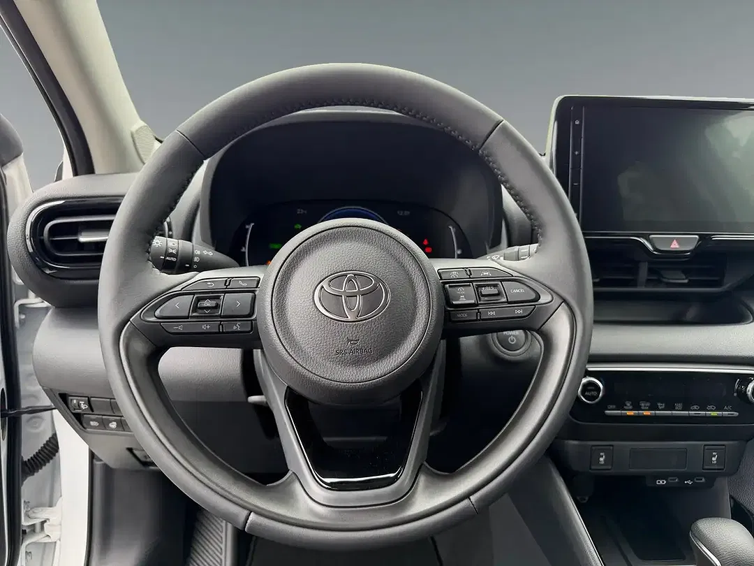 Toyota Yaris - Thumbnail 12