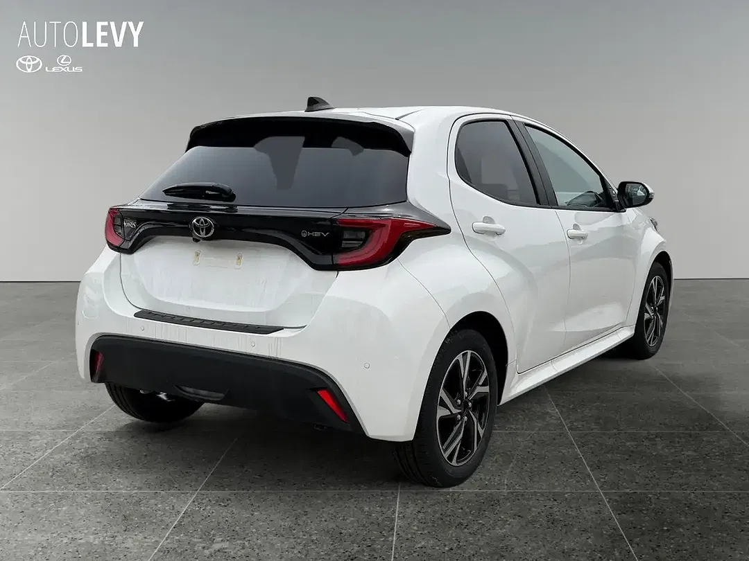 Toyota Yaris - Thumbnail 5