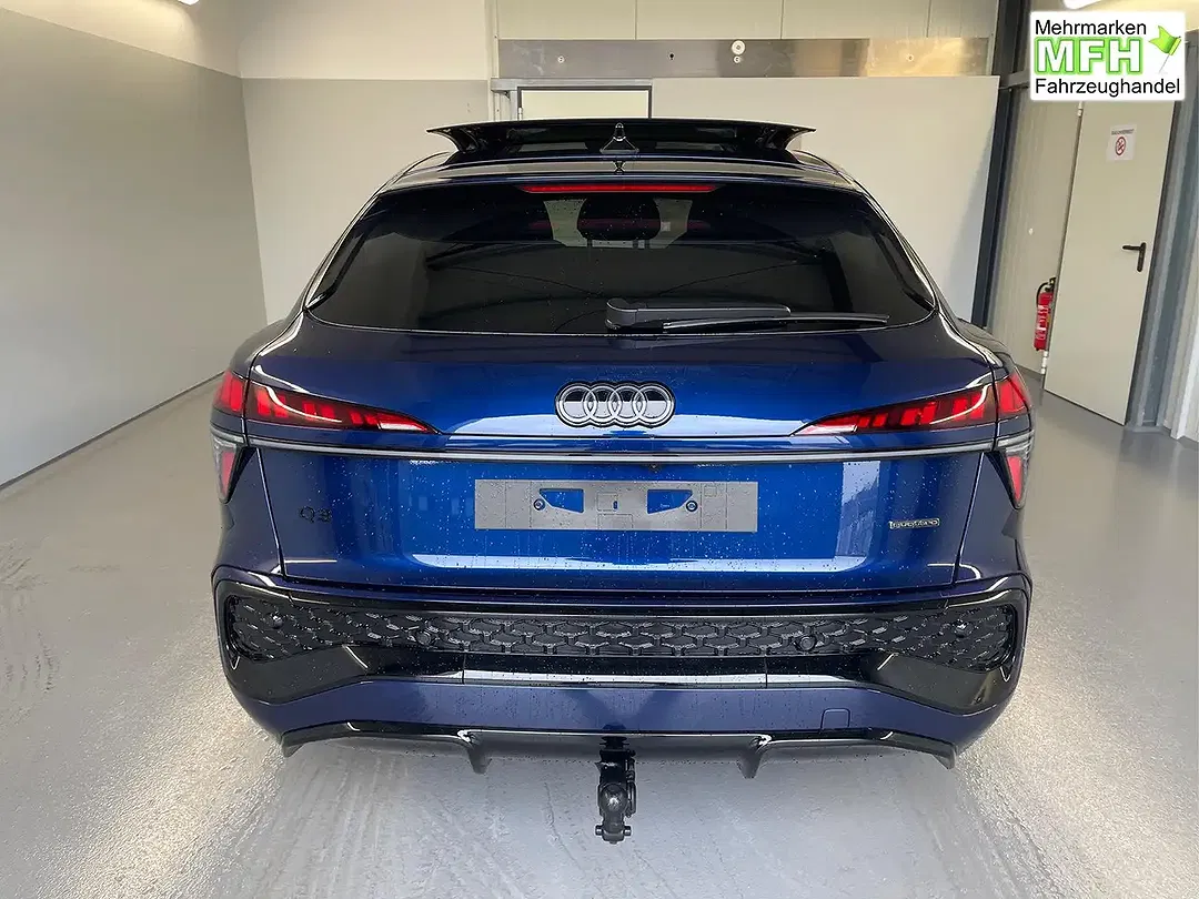 Audi Q3 - Thumbnail 5