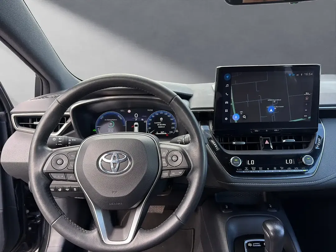 Toyota Corolla - Thumbnail 13