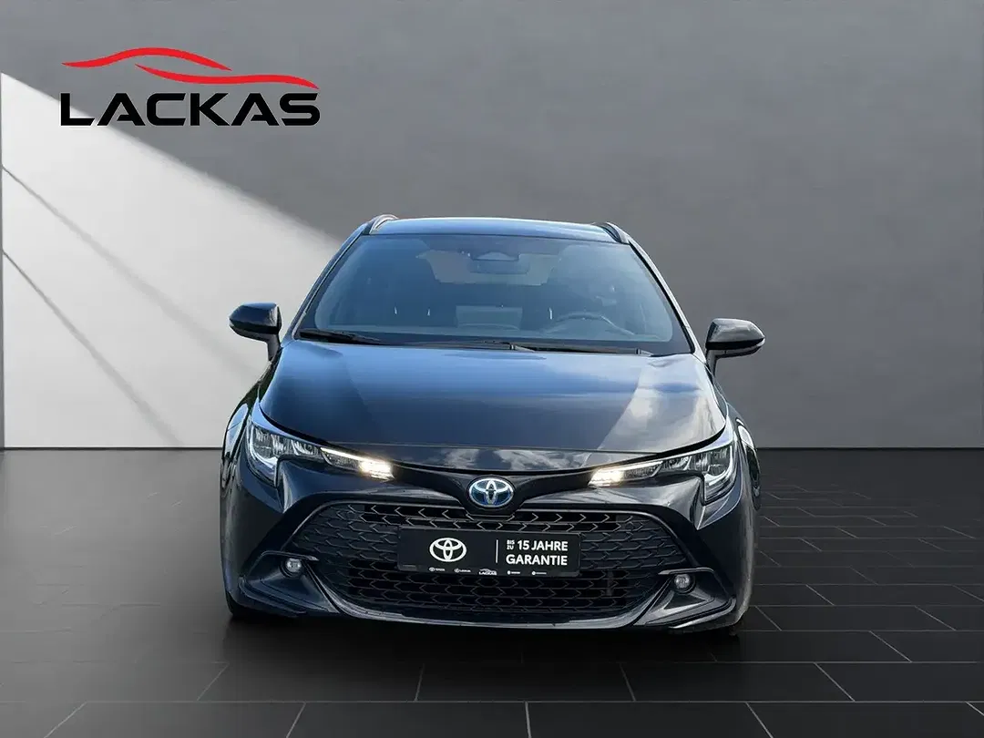 Toyota Corolla - Thumbnail 8