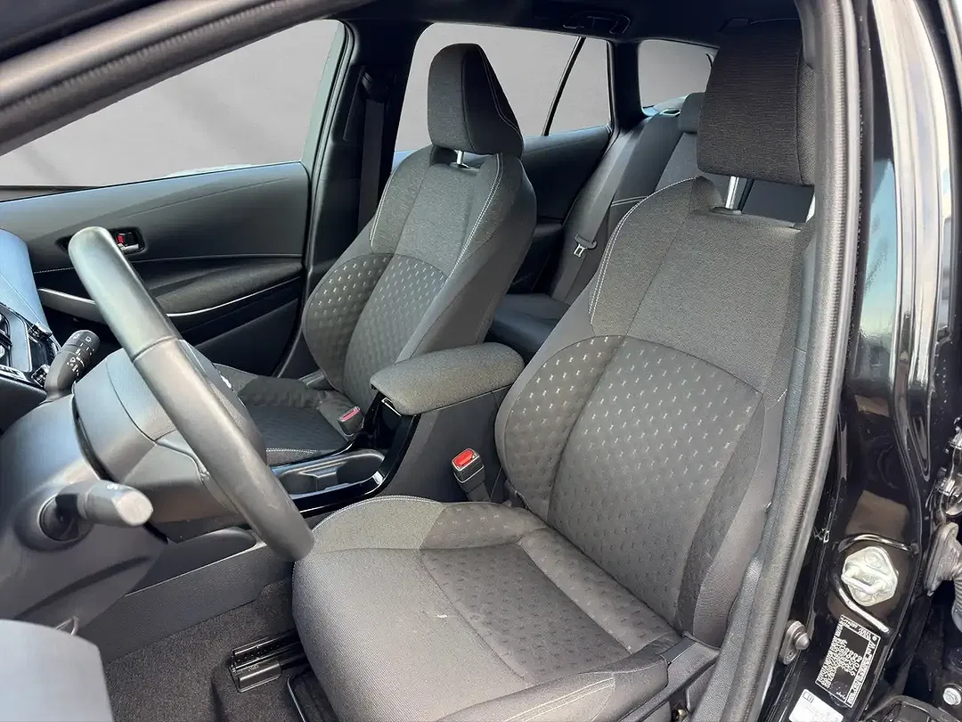 Toyota Corolla - Thumbnail 9