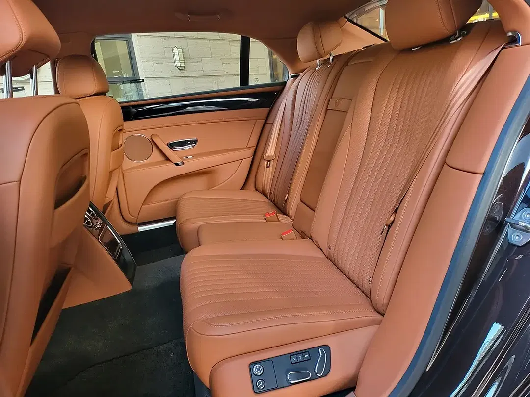 Bentley Flying Spur - Thumbnail 11