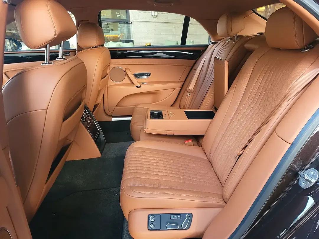 Bentley Flying Spur - Thumbnail 12