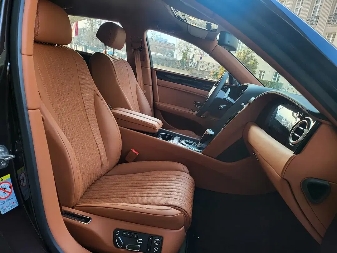 Bentley Flying Spur - Thumbnail 15