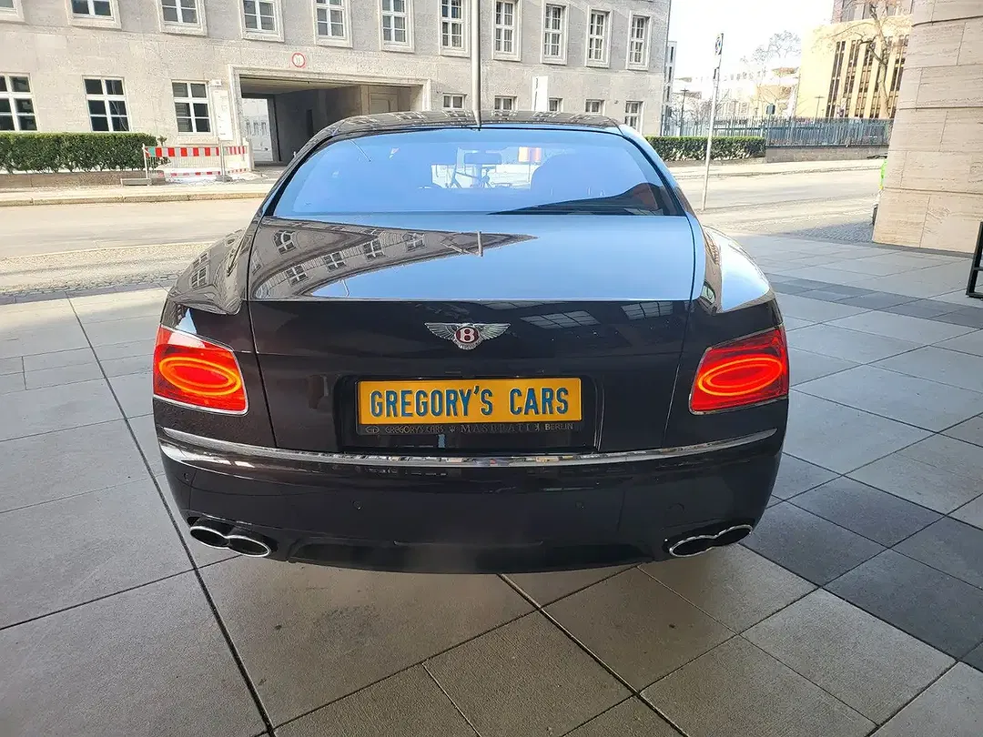 Bentley Flying Spur - Thumbnail 5