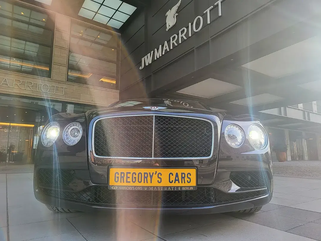 Bentley Flying Spur - Thumbnail 9
