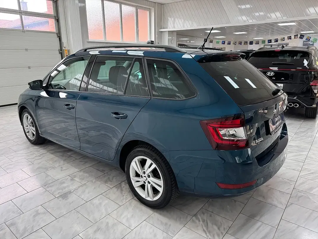Skoda Fabia - Thumbnail 6