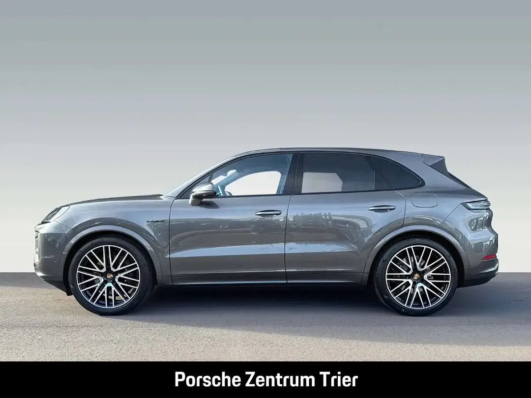 Porsche Cayenne - Thumbnail 2