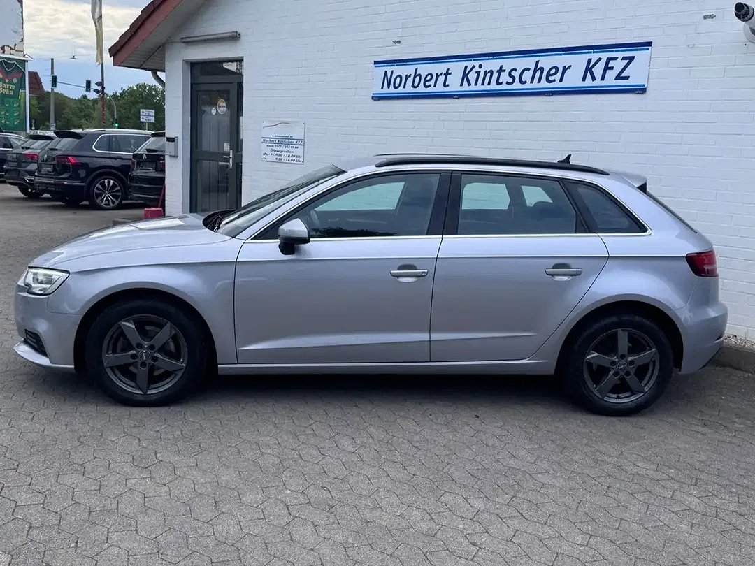 Audi A3 - Thumbnail 4