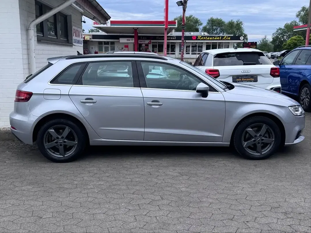 Audi A3 - Thumbnail 5