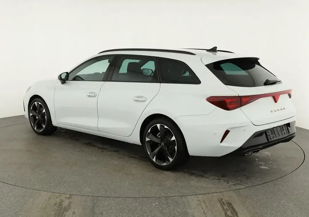 CUPRA Leon - Thumbnail 4