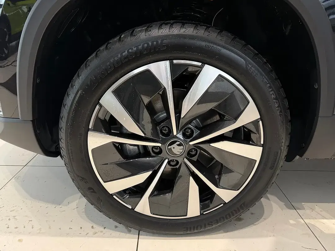 Skoda Karoq - Thumbnail 14