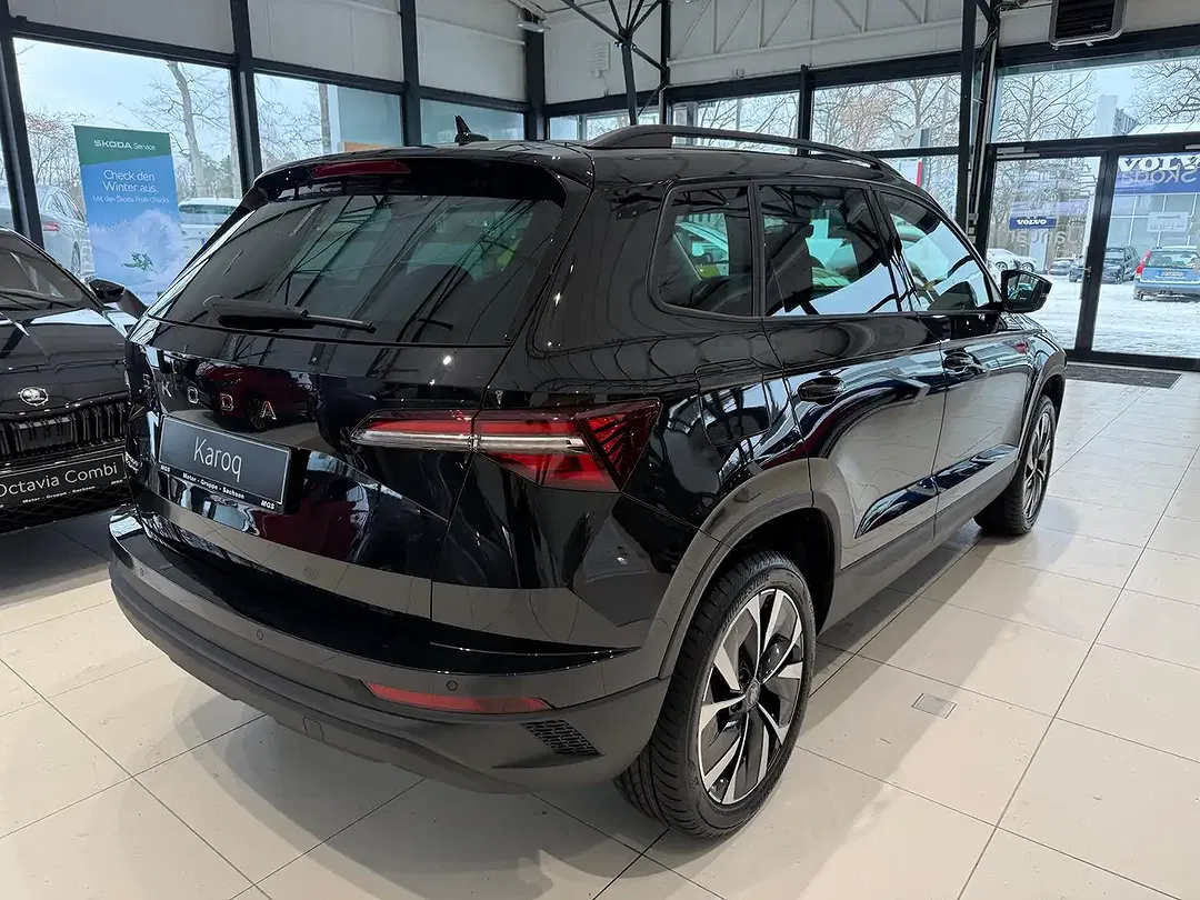 Skoda Karoq - Thumbnail 3