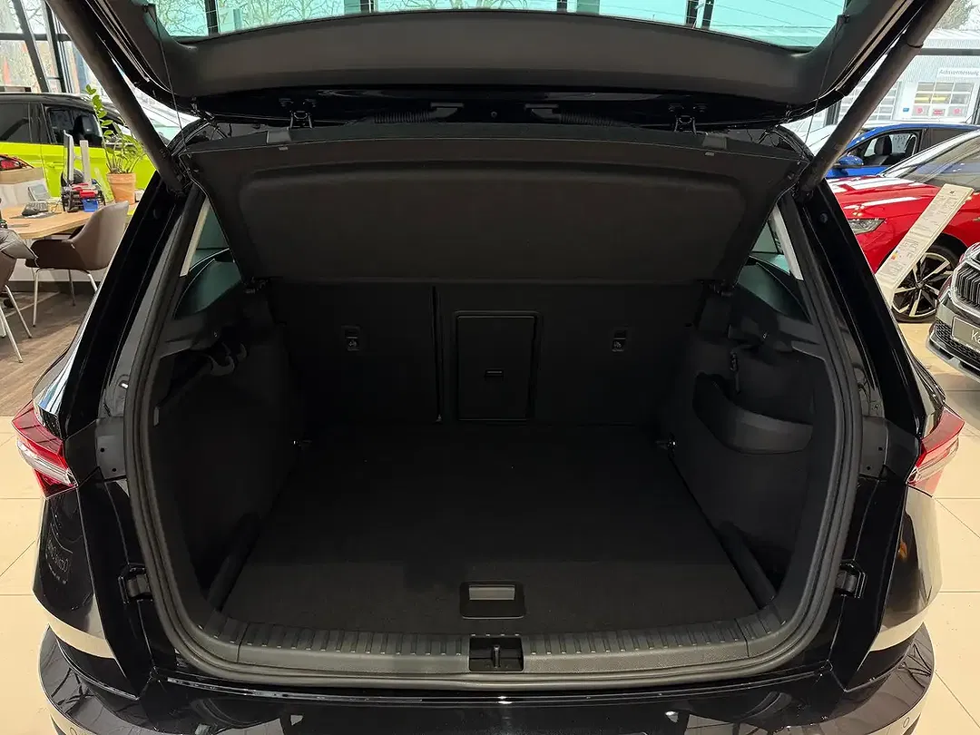Skoda Karoq - Thumbnail 4