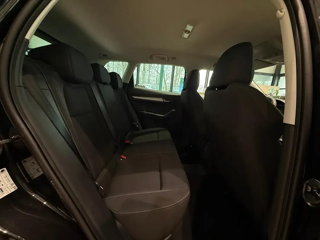 Skoda Karoq - Thumbnail 5