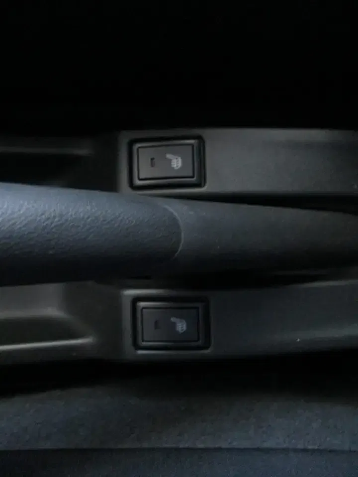 Suzuki Swift - Thumbnail 13