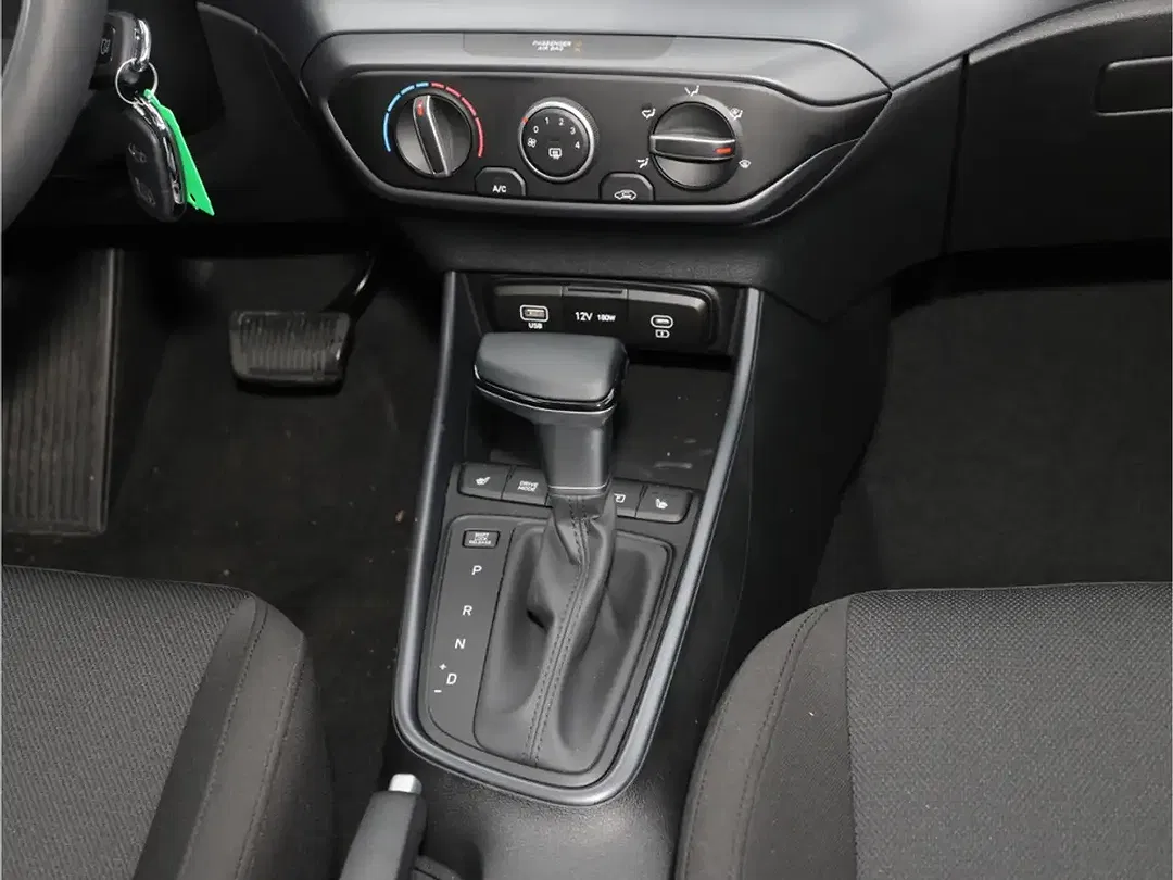 Hyundai i20 - Thumbnail 11