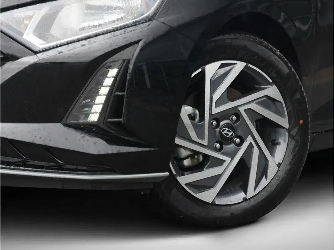 Hyundai i20 - Thumbnail 3