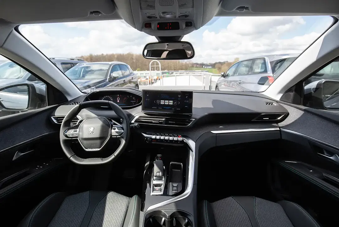 Peugeot 5008 - Thumbnail 6