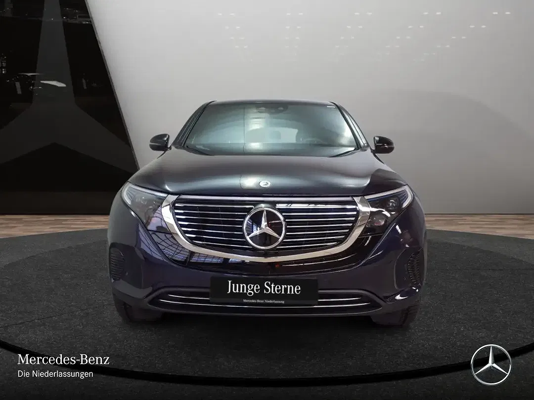 Mercedes-Benz EQC 400 - Thumbnail 2