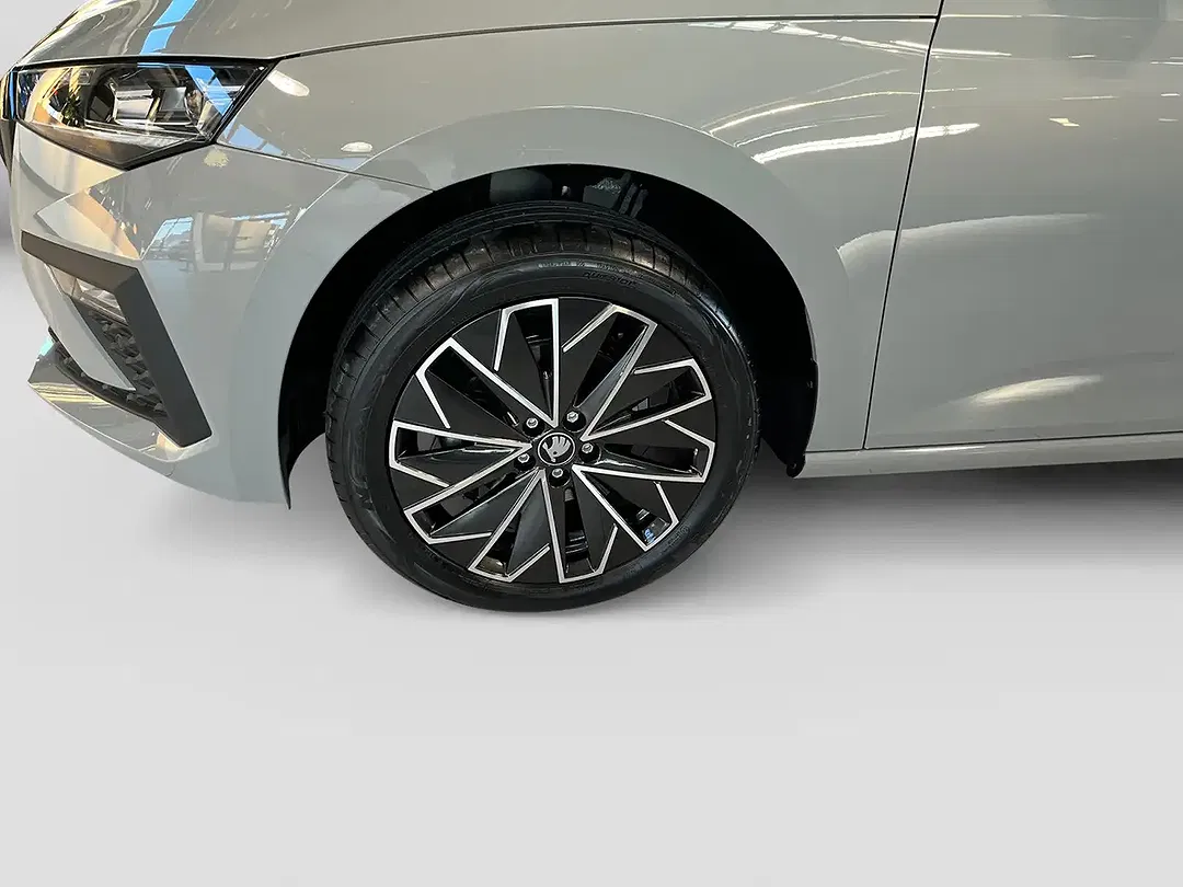 Skoda Scala - Thumbnail 4