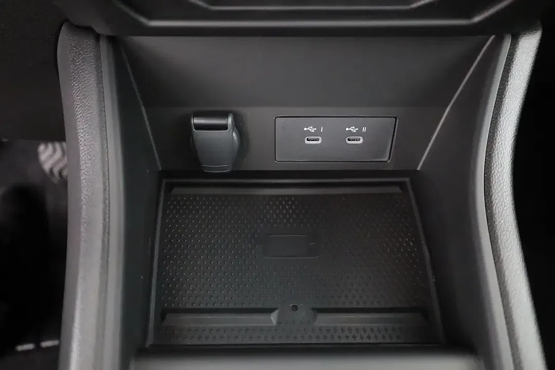 Renault Captur - Thumbnail 12