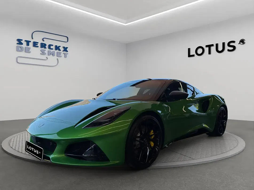 Lotus Emira - Thumbnail 2
