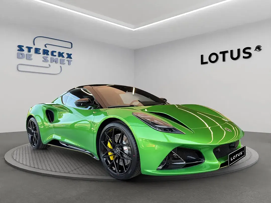 Lotus Emira - Thumbnail 6