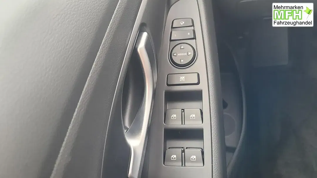 Hyundai i30 - Thumbnail 10