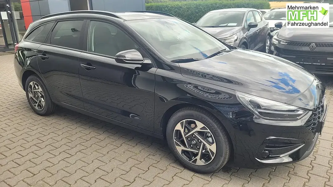 Hyundai i30 - Thumbnail 3