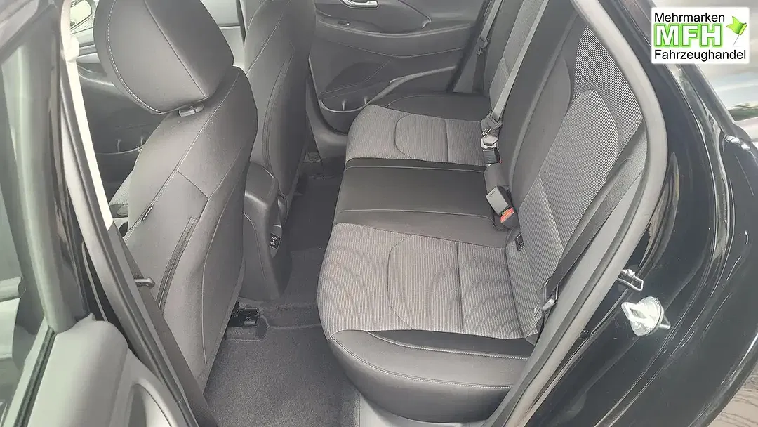 Hyundai i30 - Thumbnail 8