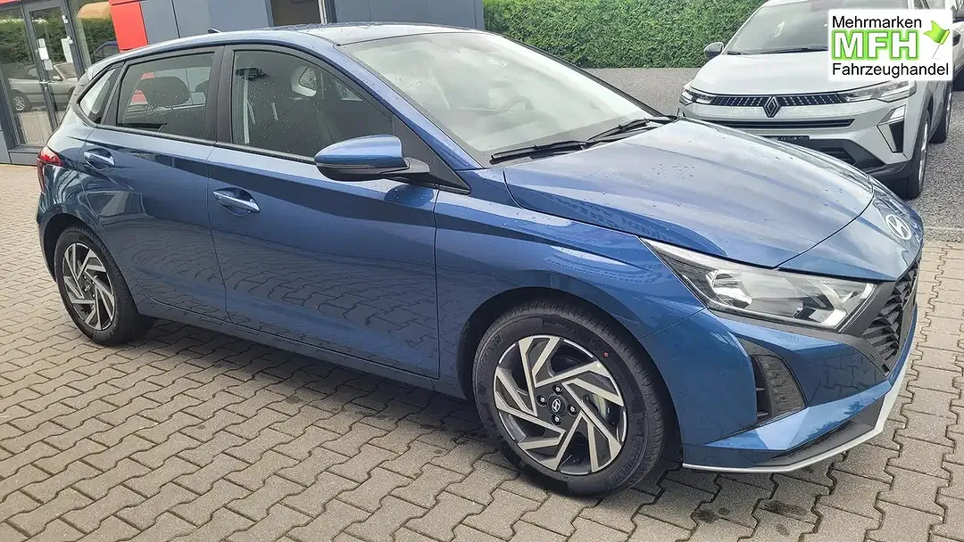 Hyundai i20 - Thumbnail 3