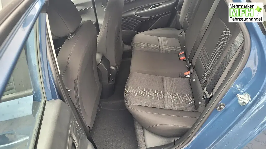 Hyundai i20 - Thumbnail 9